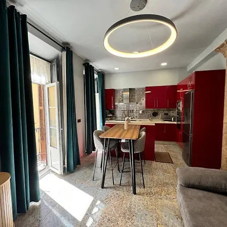 Alma De 2br With Art History & Comfort In The Heart Of The Апартаменты *