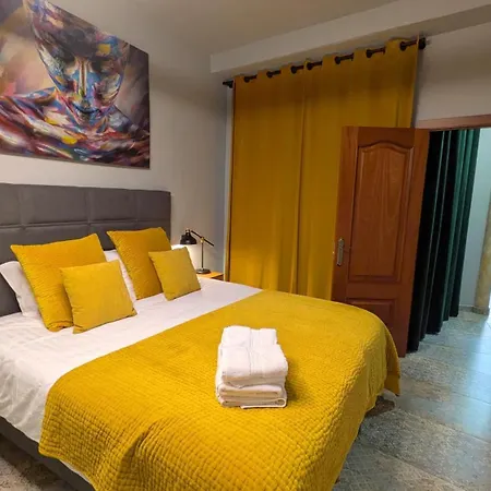 Alma De 2br With Art History & Comfort In The Heart Of The 아파트 말라가